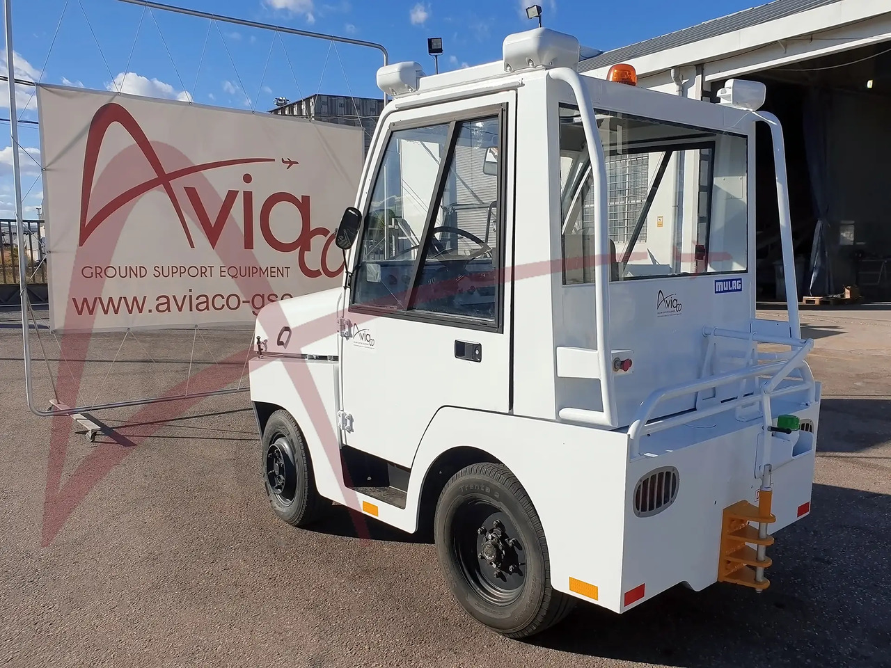 MULAG COMET 3 - Bagagetraktor: bild 1 MULAG COMET 3 - Bagagetraktor: bild 1