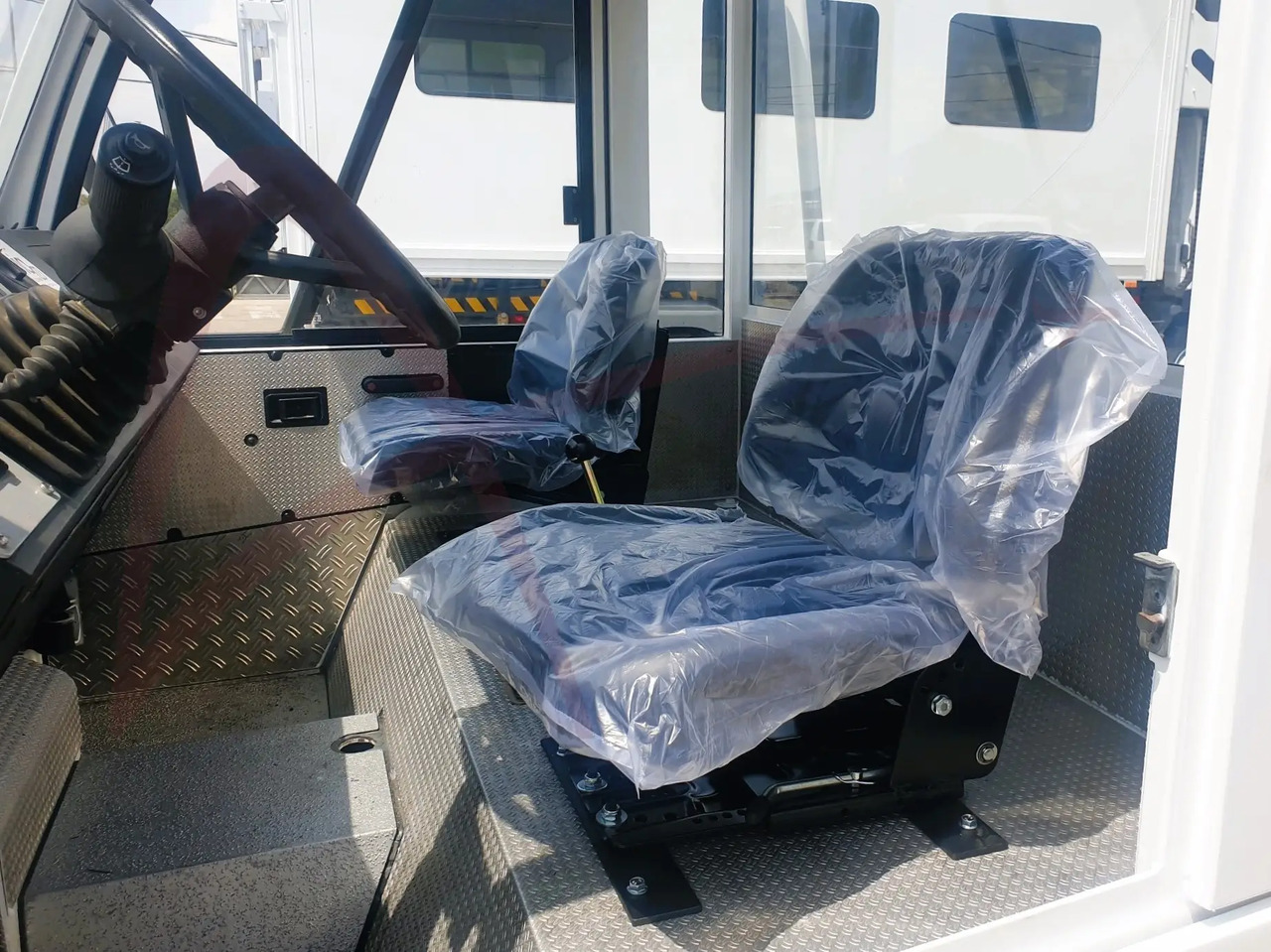 MULAG COMET 4 - Bagagetraktor: bild 5 MULAG COMET 4 - Bagagetraktor: bild 5