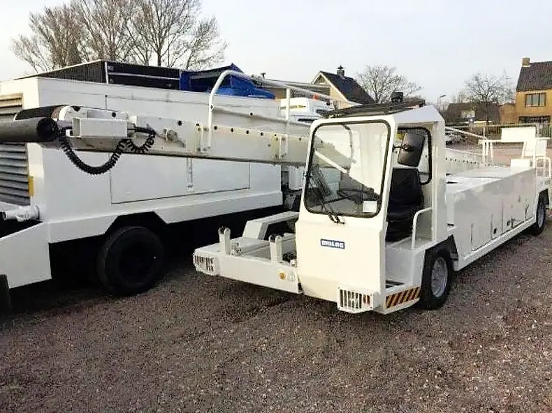 MULAG MDF12 - Transportband för flygplan: bild 1 MULAG MDF12 - Transportband för flygplan: bild 1