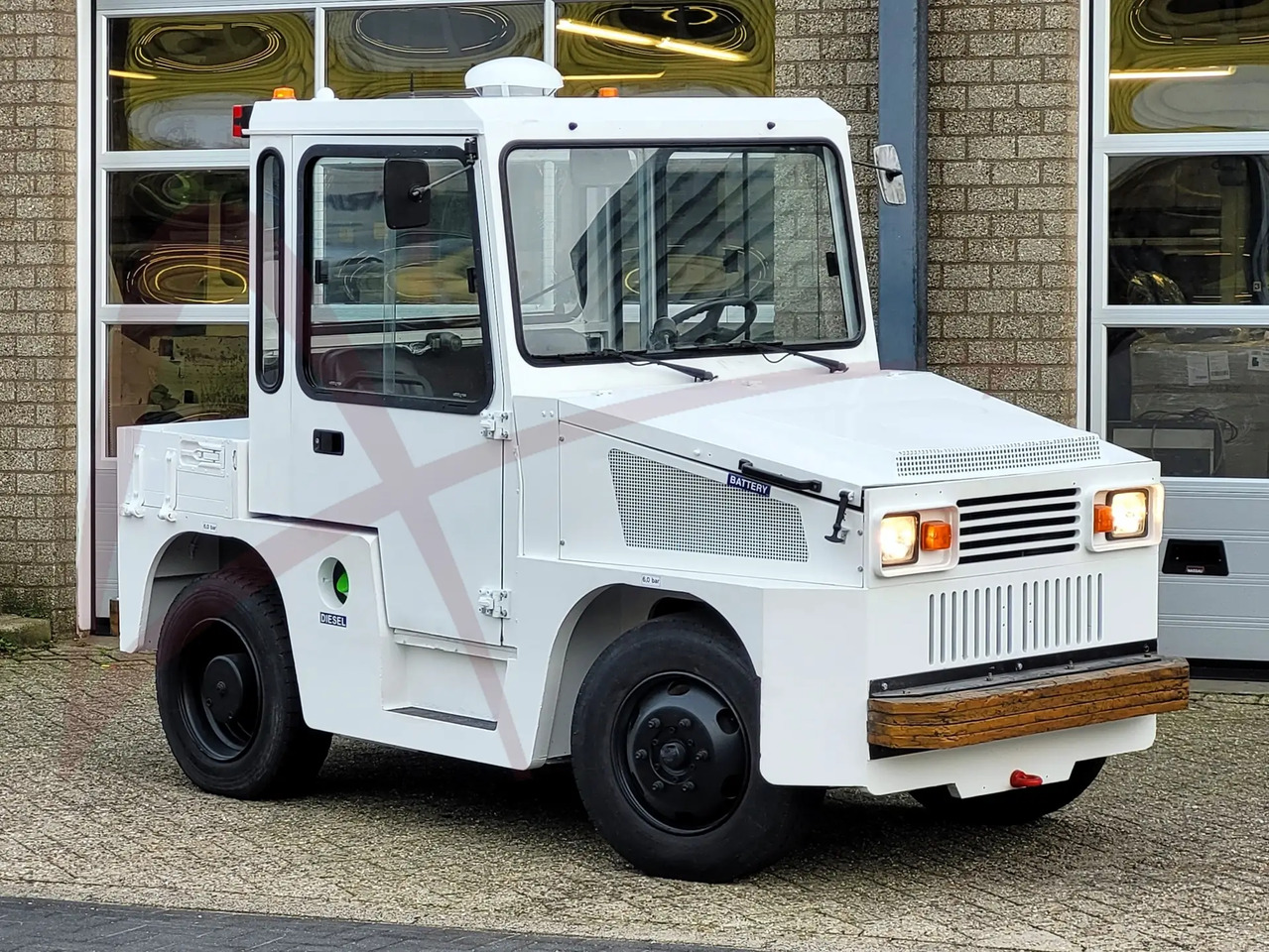 ROFAN ZD6 - Bagagetraktor: bild 2 ROFAN ZD6 - Bagagetraktor: bild 2