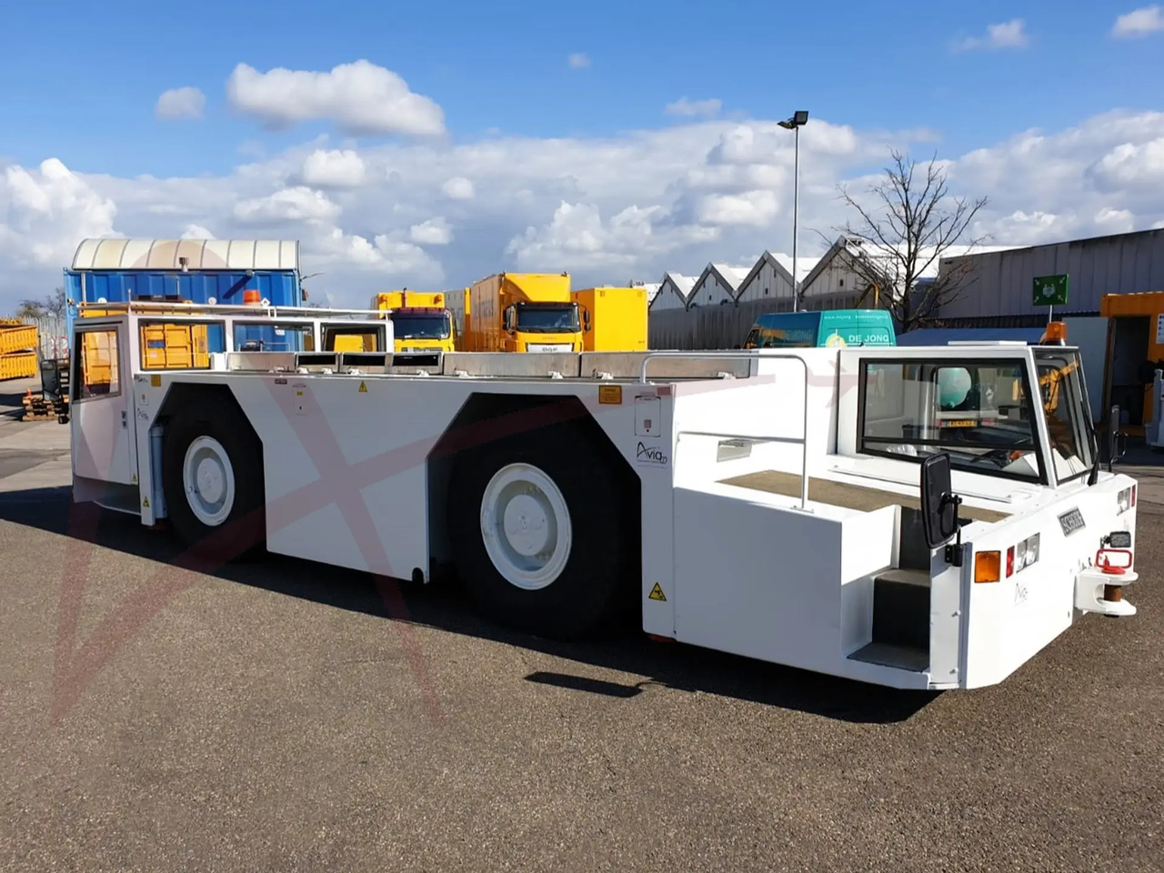 SCHOPF F396 - Pushbacktraktor: bild 3 SCHOPF F396 - Pushbacktraktor: bild 3