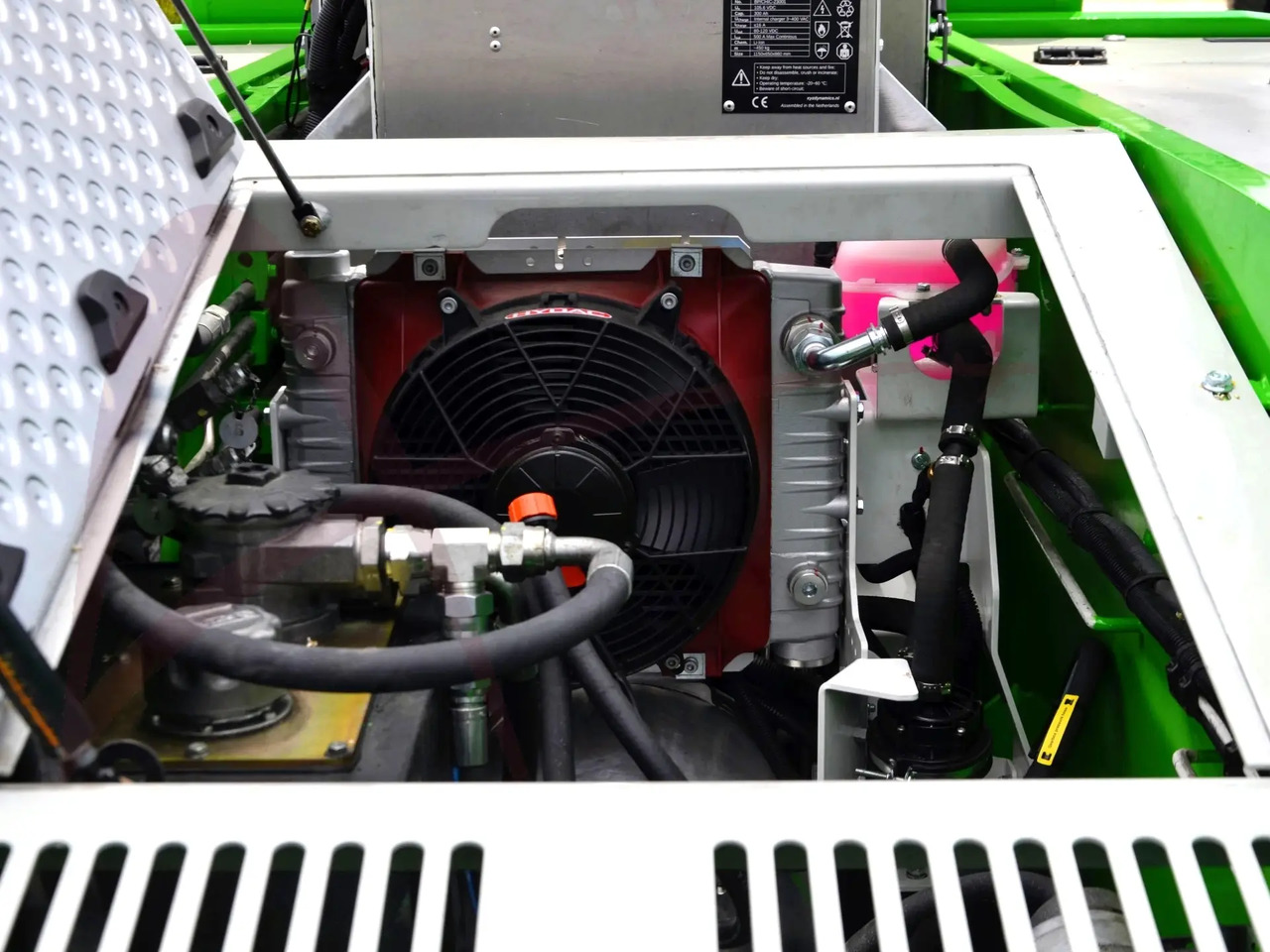 TLD TMX-150/12 Electric - Pushbacktraktor: bild 3 TLD TMX-150/12 Electric - Pushbacktraktor: bild 3