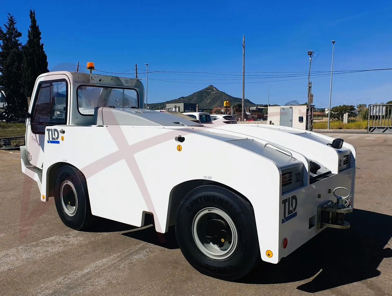 TLD TMX-150/12 - Pushbacktraktor: bild 1 TLD TMX-150/12 - Pushbacktraktor: bild 1