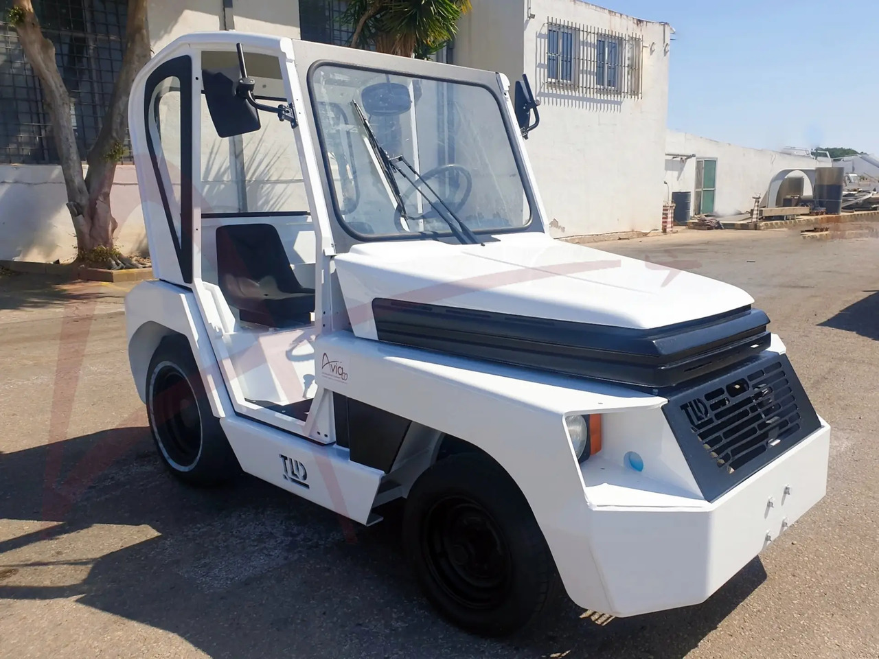 TLD TMX-20 - Bagagetraktor: bild 2 TLD TMX-20 - Bagagetraktor: bild 2