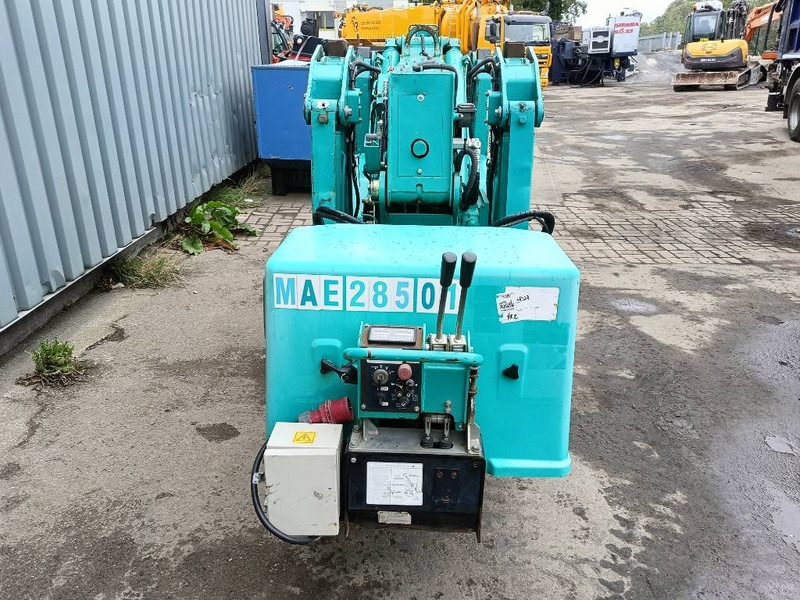 Maeda MC 285 CRME-2 minikraan hybride spin spider crane - Minikran: bild 5 Maeda MC 285 CRME-2 minikraan hybride spin spider crane - Minikran: bild 5