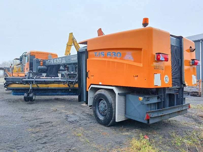 Schmidt TSJ630 man runway snow cleaning sneeuwschuif 2008 - Snöplog för Lantbruksmaskiner: bild 4 Schmidt TSJ630 man runway snow cleaning sneeuwschuif 2008 - Snöplog för Lantbruksmaskiner: bild 4