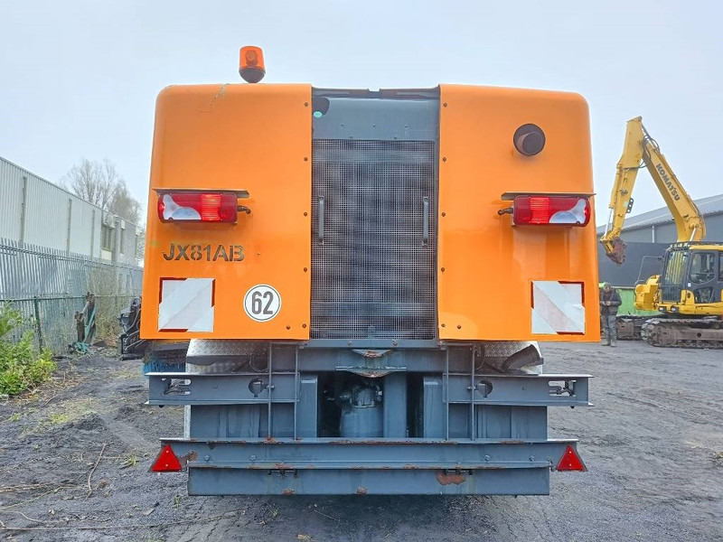 Schmidt TSJ630 man runway snow cleaning sneeuwschuif 2008 - Snöplog för Lantbruksmaskiner: bild 3 Schmidt TSJ630 man runway snow cleaning sneeuwschuif 2008 - Snöplog för Lantbruksmaskiner: bild 3