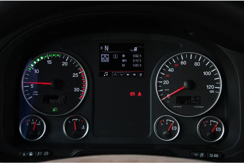 Leasa MAN TGX 26.580 6X2/4 RETARDER/ STEERED-PUSHER/ PTO/ ETC MAN TGX 26.580 6X2/4 RETARDER/ STEERED-PUSHER/ PTO/ ETC: bild 10 Leasa MAN TGX 26.580 6X2/4 RETARDER/ STEERED-PUSHER/ PTO/ ETC MAN TGX 26.580 6X2/4 RETARDER/ STEERED-PUSHER/ PTO/ ETC: bild 10