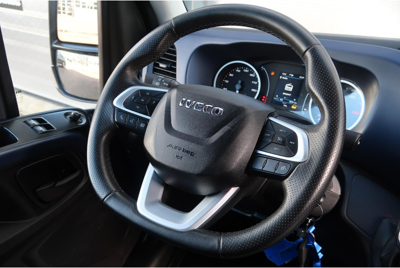 Skåpbil Iveco Daily 35S18HV 3.0 35 L2 H2 AUT/ LED/ CAMERA/ 3.5T/ CRUISE/ CLIMA/ TREKHAAK: bild 16