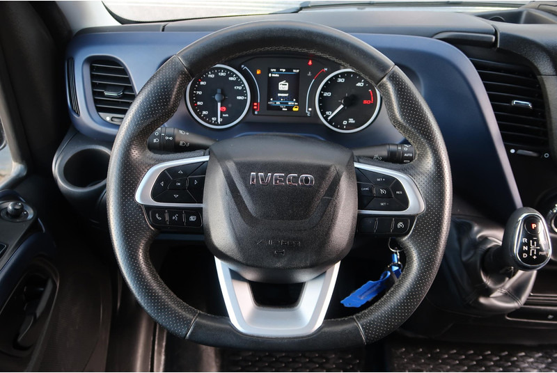 Skåpbil Iveco Daily 35S18HV 3.0 35 L2 H2 AUT/ LED/ CAMERA/ 3.5T/ CRUISE/ CLIMA/ TREKHAAK: bild 10