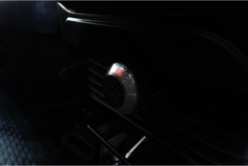 Skåpbil Iveco Daily 35S18HV 3.0 35 L2 H2 AUT/ LED/ CAMERA/ 3.5T/ CRUISE/ CLIMA/ TREKHAAK: bild 14