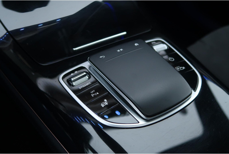 Mercedes-Benz EQC 400 4MATIC Business AMG 80 kWh PANO/ CAMERA/ LEDER/ TREKHAAK/ ETC. - SUV: bild 5 Mercedes-Benz EQC 400 4MATIC Business AMG 80 kWh PANO/ CAMERA/ LEDER/ TREKHAAK/ ETC. - SUV: bild 5