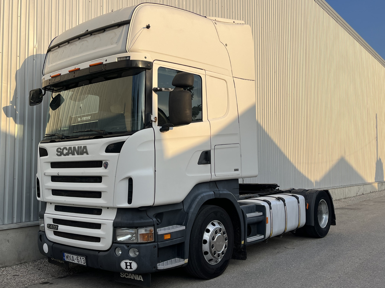 SCANIA R 420 LA 4X2 MLA - Dragbil: bild 2 SCANIA R 420 LA 4X2 MLA - Dragbil: bild 2