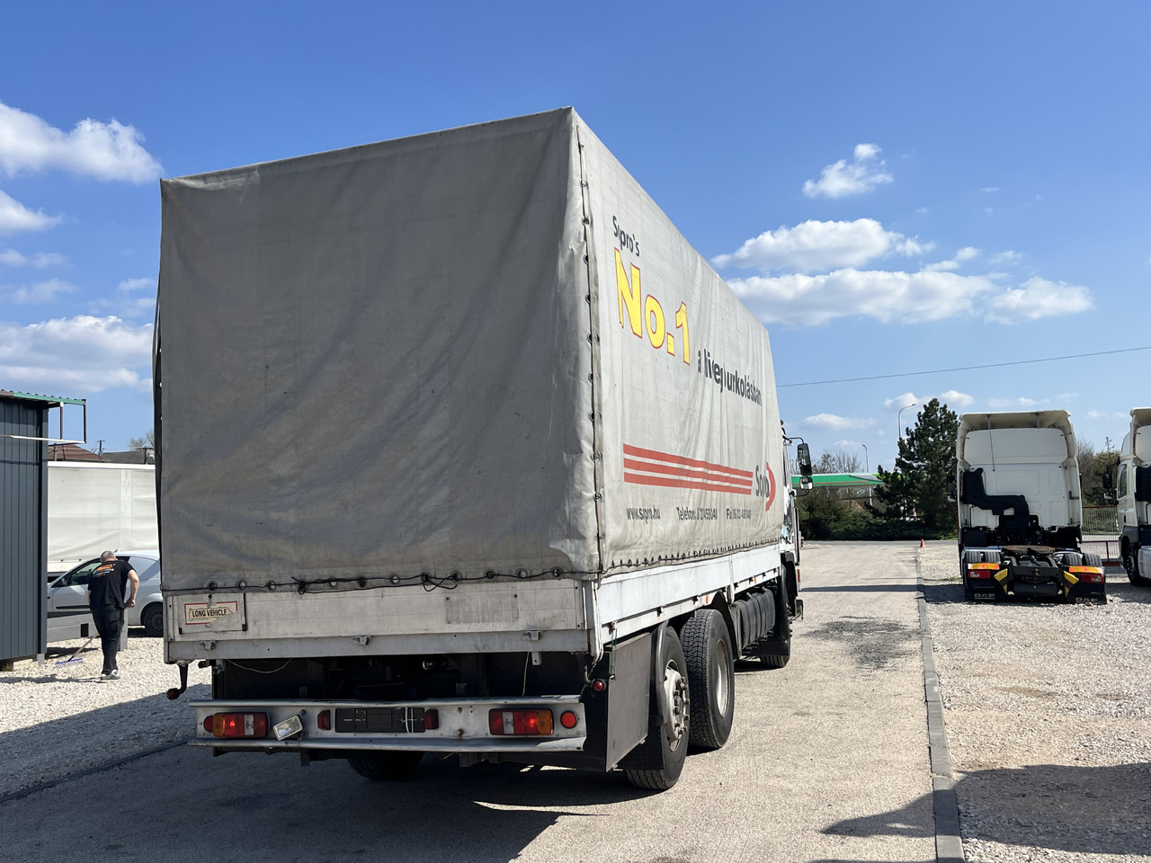 VOLVO F10 - Lastbil: bild 4 VOLVO F10 - Lastbil: bild 4