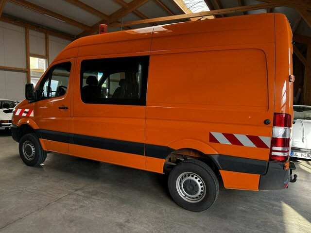 MERCEDES-BENZ Sprinter 316 CDI 4x4 Allrad 5-Sitzer... - Skåpbil, Dubbelhytt transportbil: bild 3 MERCEDES-BENZ Sprinter 316 CDI 4x4 Allrad 5-Sitzer... - Skåpbil, Dubbelhytt transportbil: bild 3