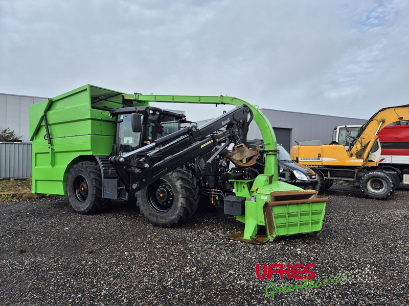 JCB Fastrac 4220 Chipper Combi - Traktor: bild 3 JCB Fastrac 4220 Chipper Combi - Traktor: bild 3