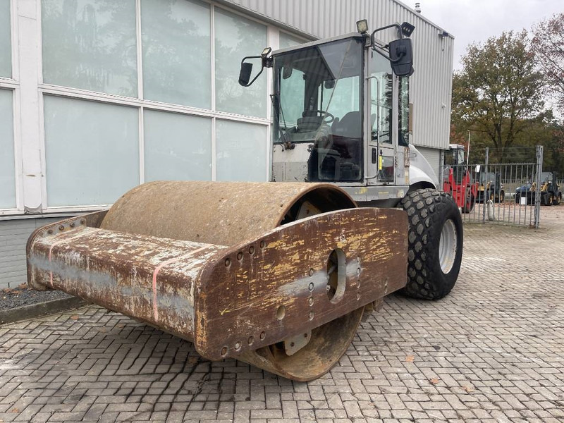 Cat CS 663 E - Vält: bild 2 Cat CS 663 E - Vält: bild 2