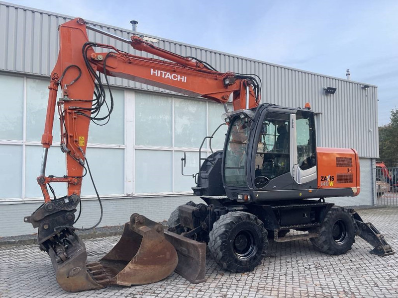 Hitachi ZX 140 W-3 - Grävmaskin på däck: bild 2 Hitachi ZX 140 W-3 - Grävmaskin på däck: bild 2