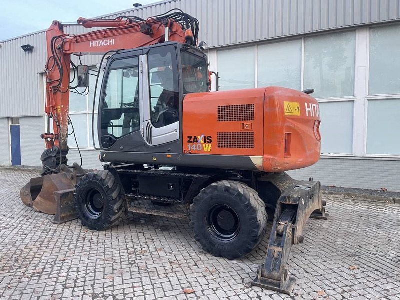 Hitachi ZX 140 W-3 - Grävmaskin på däck: bild 5 Hitachi ZX 140 W-3 - Grävmaskin på däck: bild 5