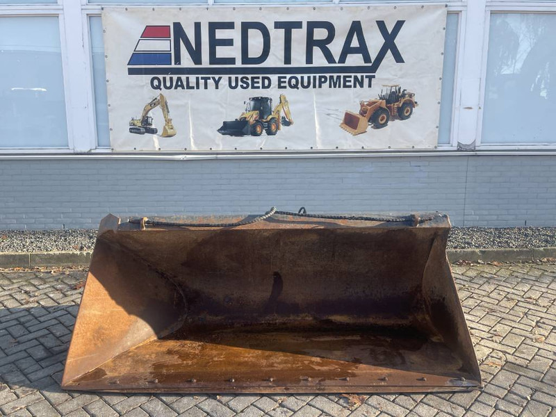 RIMAN HYDRAULIC FRONT BUCKET FOR JCB 3CX - Skopa för Byggmaskiner: bild 1 RIMAN HYDRAULIC FRONT BUCKET FOR JCB 3CX - Skopa för Byggmaskiner: bild 1