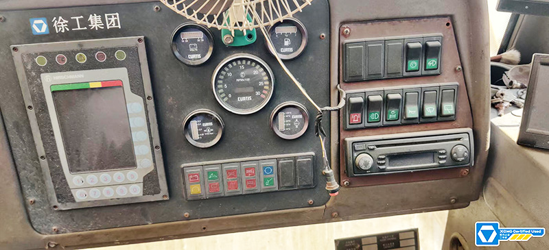 XCMG 2014 XGC130 130ton used crawler crane price - Bandgående kran: bild 2 XCMG 2014 XGC130 130ton used crawler crane price - Bandgående kran: bild 2