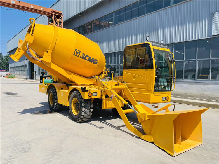 XCMG 4m3 Self-Loading Mobile Concrete Mixer Truck Automatic Concrete Mixer for Sale - Betongblandare: bild 4 XCMG 4m3 Self-Loading Mobile Concrete Mixer Truck Automatic Concrete Mixer for Sale - Betongblandare: bild 4