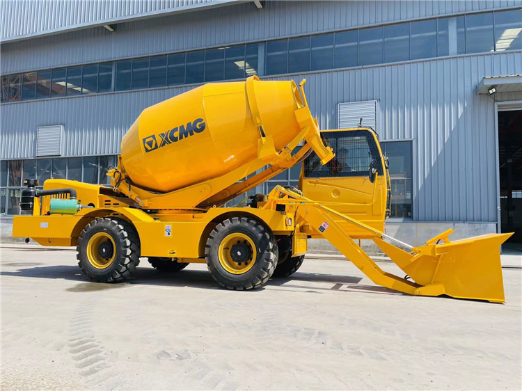 XCMG 4m3 Self-Loading Mobile Concrete Mixer Truck Automatic Concrete Mixer for Sale - Betongblandare: bild 3 XCMG 4m3 Self-Loading Mobile Concrete Mixer Truck Automatic Concrete Mixer for Sale - Betongblandare: bild 3