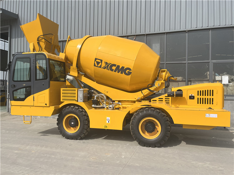 XCMG 4m3 Self-Loading Mobile Concrete Mixer Truck Automatic Concrete Mixer for Sale - Betongblandare: bild 2 XCMG 4m3 Self-Loading Mobile Concrete Mixer Truck Automatic Concrete Mixer for Sale - Betongblandare: bild 2