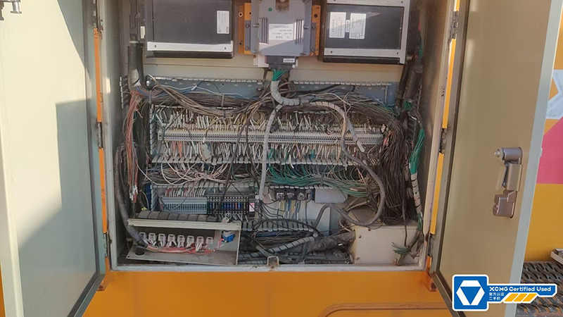 XCMG 500 tons 2016 XGC500 used lift machine crane with crawler for sale - Bandgående kran: bild 4 XCMG 500 tons 2016 XGC500 used lift machine crane with crawler for sale - Bandgående kran: bild 4