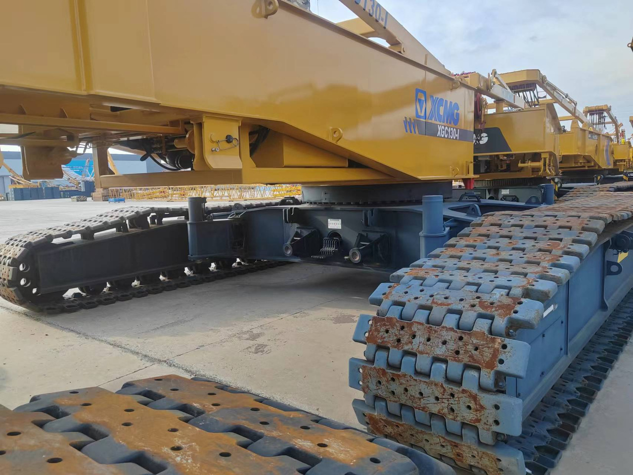 XCMG Officail Used Hydraulic Crane 130 Ton XGC130-I Mobile Crawler Crane For Sale - Bandgående kran: bild 3 XCMG Officail Used Hydraulic Crane 130 Ton XGC130-I Mobile Crawler Crane For Sale - Bandgående kran: bild 3