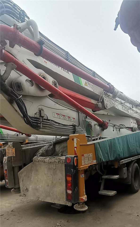 XCMG Official 2021 Year Hb62V Construction Machinery 62m Used Concrete Pump Truck for Sale - Betongpump: bild 4 XCMG Official 2021 Year Hb62V Construction Machinery 62m Used Concrete Pump Truck for Sale - Betongpump: bild 4