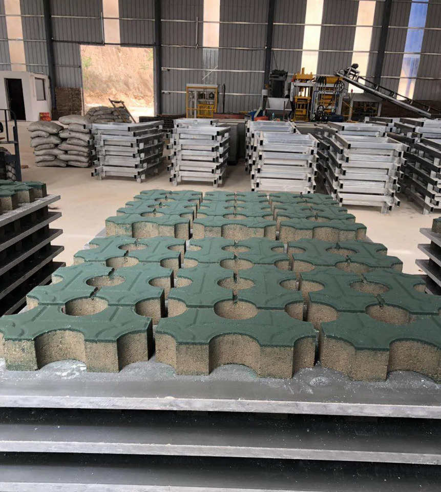 XCMG Official Mm10-15 Automatic Clay Brick Concrete Cement Block and Brick Making Machine - Blockmaskin: bild 4 XCMG Official Mm10-15 Automatic Clay Brick Concrete Cement Block and Brick Making Machine - Blockmaskin: bild 4