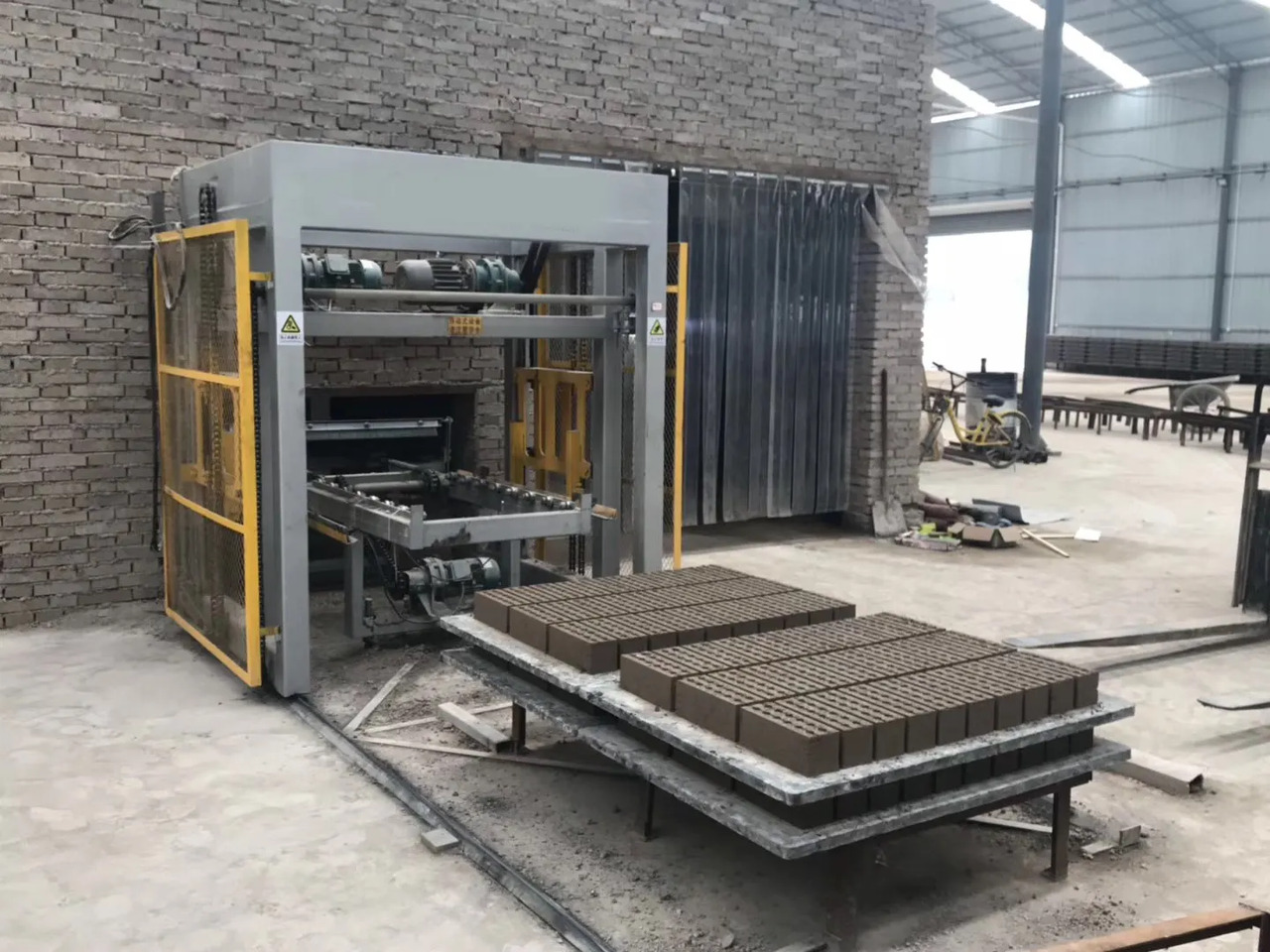 XCMG Official Mm10-15 Automatic Clay Brick Concrete Cement Block and Brick Making Machine - Blockmaskin: bild 5 XCMG Official Mm10-15 Automatic Clay Brick Concrete Cement Block and Brick Making Machine - Blockmaskin: bild 5