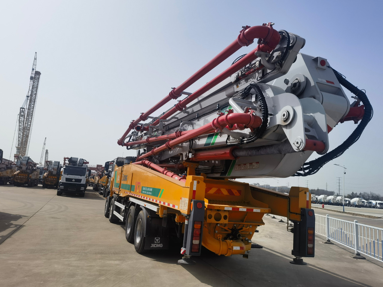 XCMG Official Second Hand 62m Concrete Boom Pump HB62V Truck Mounted Concrete Pump For Sale - Betongpump: bild 4 XCMG Official Second Hand 62m Concrete Boom Pump HB62V Truck Mounted Concrete Pump For Sale - Betongpump: bild 4