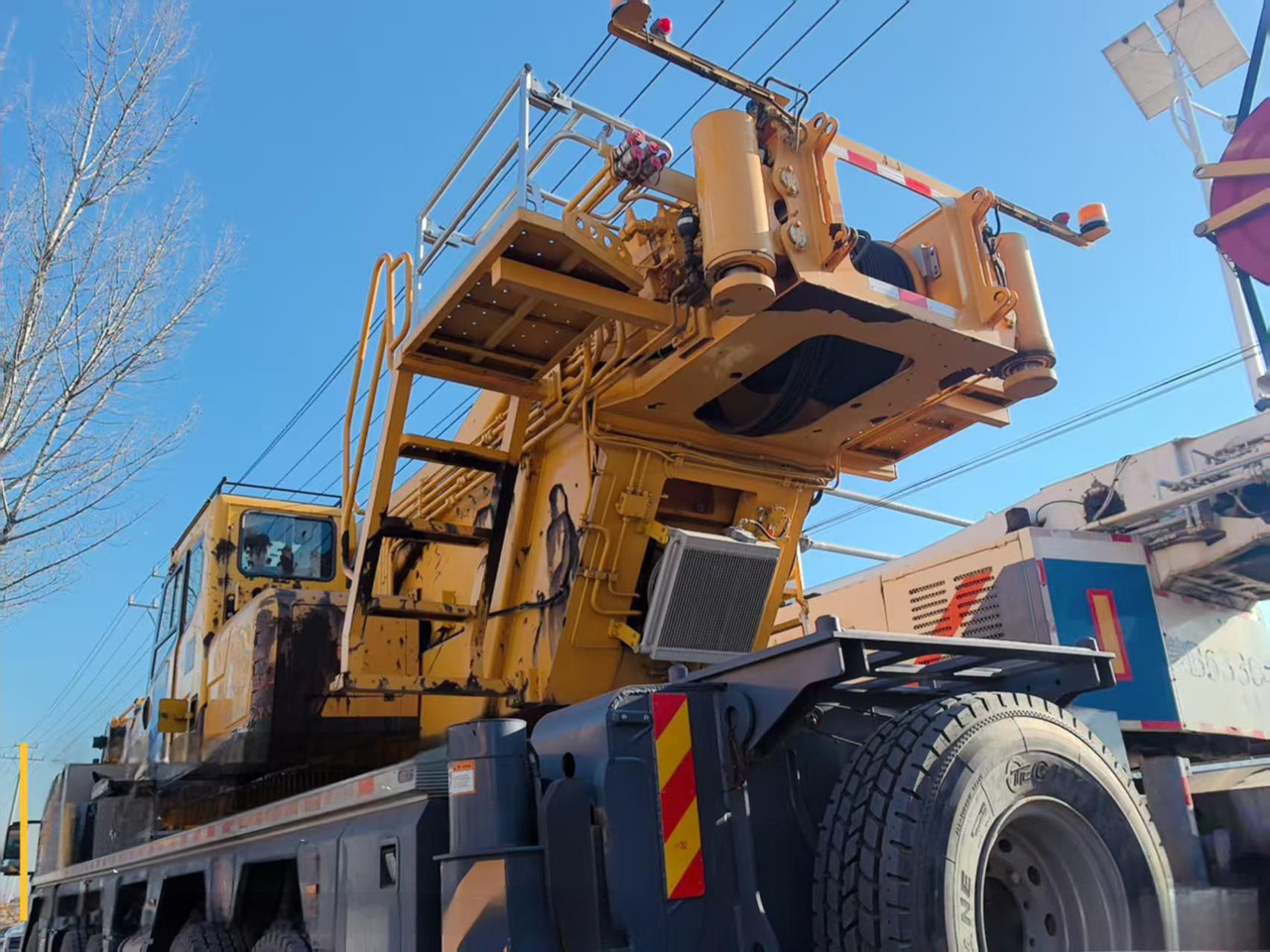 XCMG Official Second Hand Pickup Truck Crane XCA130L8C 130Ton Used All Terrain Cranes Hot Sale - Allterrängkran: bild 3 XCMG Official Second Hand Pickup Truck Crane XCA130L8C 130Ton Used All Terrain Cranes Hot Sale - Allterrängkran: bild 3