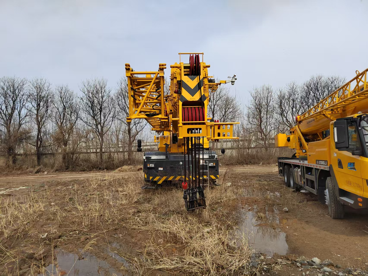 XCMG Official Second Hand Rough Terrain Cranes XCR70_S 70t Truck Crane Price For Sale - Terrängkran: bild 3 XCMG Official Second Hand Rough Terrain Cranes XCR70_S 70t Truck Crane Price For Sale - Terrängkran: bild 3