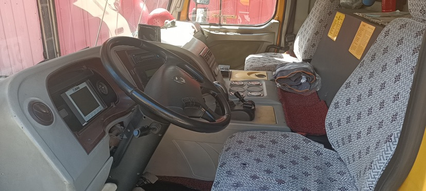 XCMG Official Used Pickup Truck Crane XCA130L7_1 300ton Truck Crane Price - Allterrängkran: bild 4 XCMG Official Used Pickup Truck Crane XCA130L7_1 300ton Truck Crane Price - Allterrängkran: bild 4