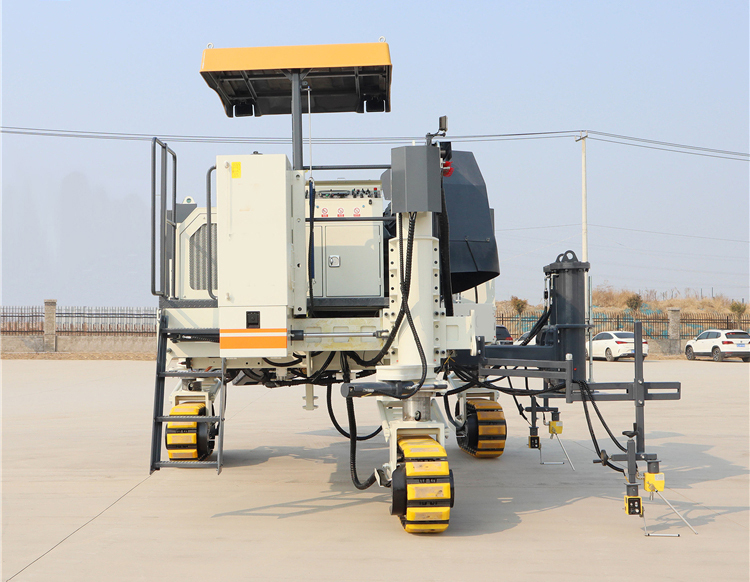 XCMG Official XGNC1800 Road Slipform Paver Concrete Curb Paver Machine - Betongutläggare: bild 5 XCMG Official XGNC1800 Road Slipform Paver Concrete Curb Paver Machine - Betongutläggare: bild 5