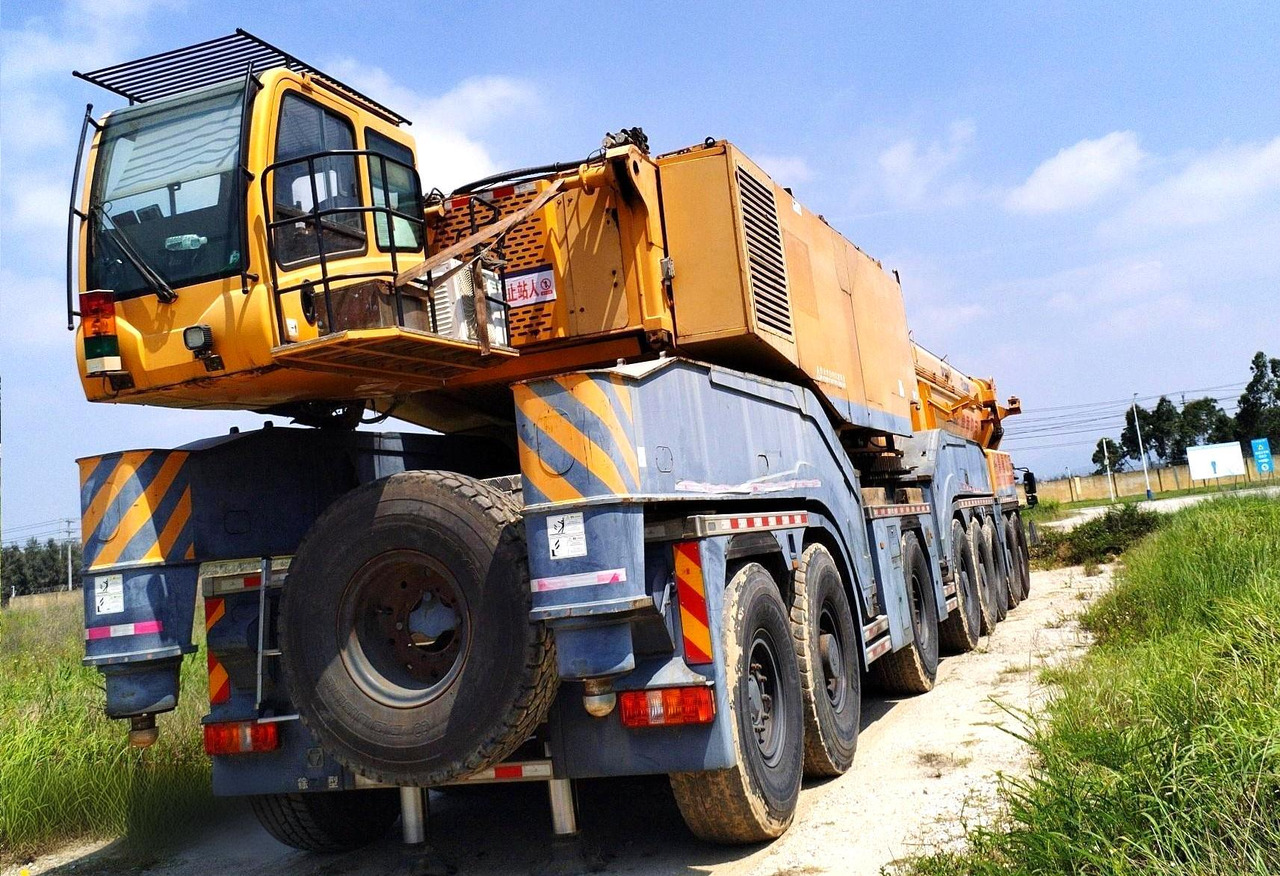 XCMG QAY650A used 650 ton hydraulic all terrain crane truck price - Allterrängkran: bild 4 XCMG QAY650A used 650 ton hydraulic all terrain crane truck price - Allterrängkran: bild 4