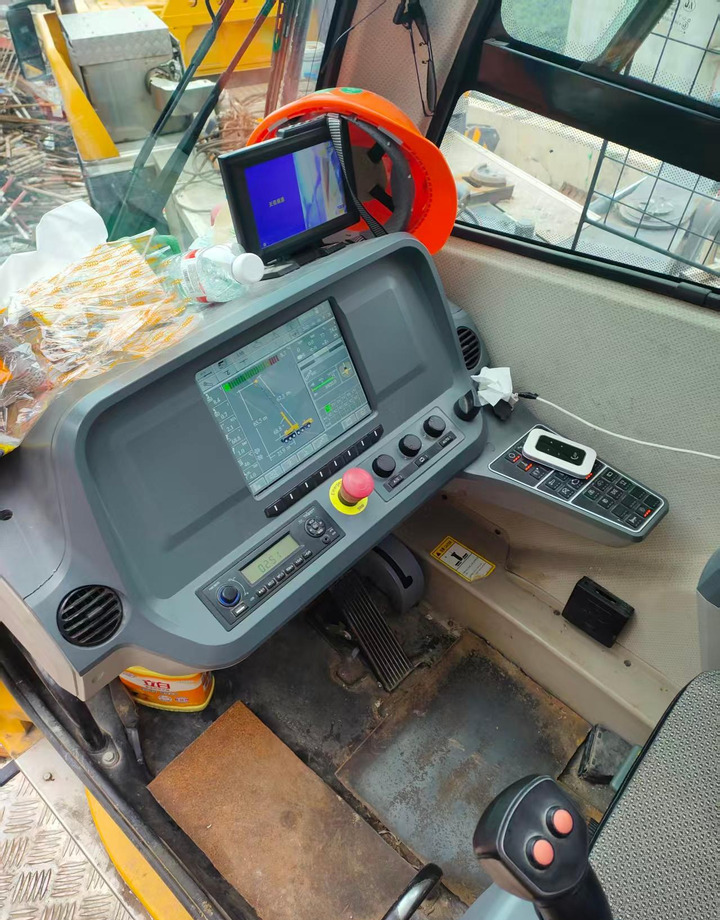 Mobilkran XCMG QY95K7C 95ton used truck crane mobile price: bild 7