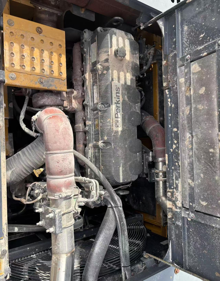 XCMG official large hydraulic excavator 50ton used price - Bandgrävare: bild 4 XCMG official large hydraulic excavator 50ton used price - Bandgrävare: bild 4