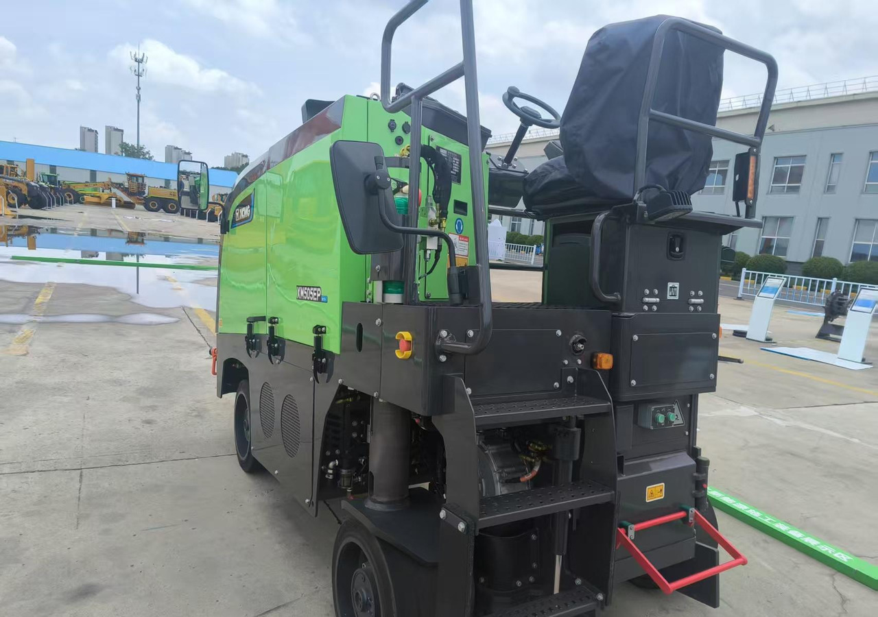 XCMG official used electric small cold milling machine Xm505ep 500mm width - Asfaltfräs: bild 2 XCMG official used electric small cold milling machine Xm505ep 500mm width - Asfaltfräs: bild 2