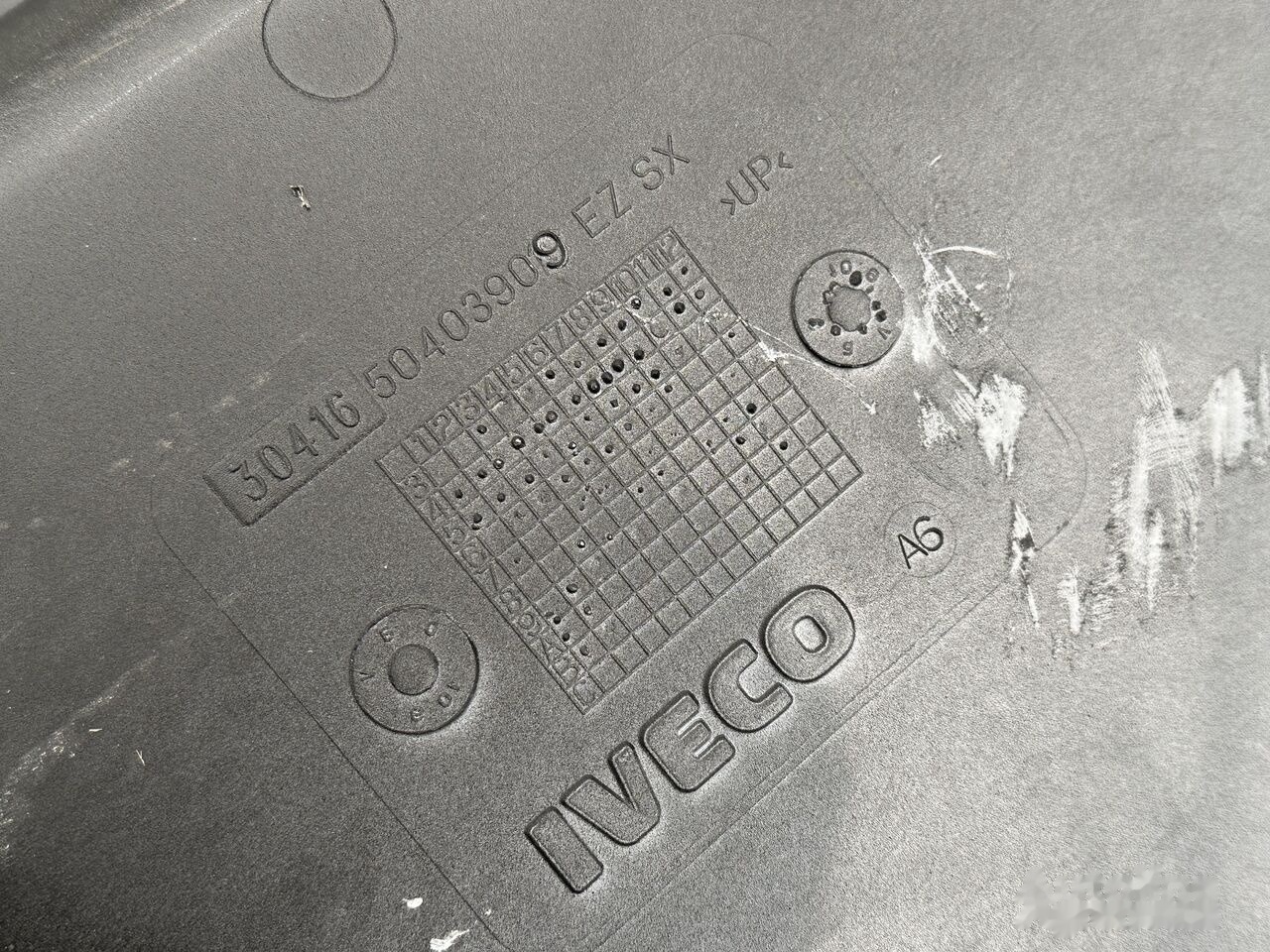 IVECO EUROCARGO LEFT 50403909   IVECO 50403909 - Fotsteg för Lastbil: bild 4 IVECO EUROCARGO LEFT 50403909   IVECO 50403909 - Fotsteg för Lastbil: bild 4