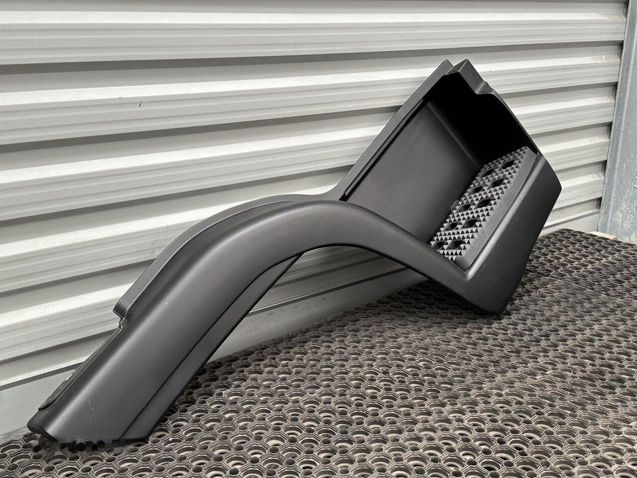 IVECO EUROCARGO RIGHT 500343257   IVECO 500343257 - Fotsteg för Lastbil: bild 2 IVECO EUROCARGO RIGHT 500343257   IVECO 500343257 - Fotsteg för Lastbil: bild 2