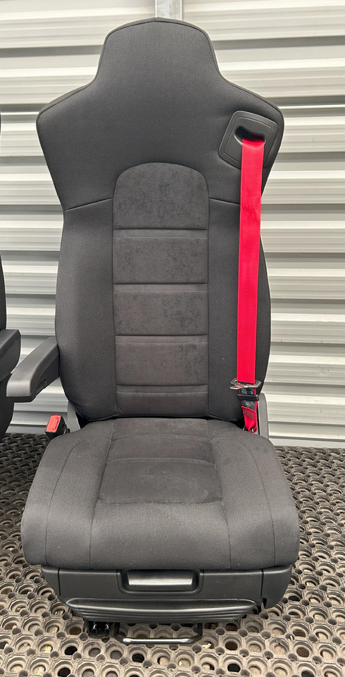 IVECO NEW SEAT IVECO S-WAY - Säte: bild 4 IVECO NEW SEAT IVECO S-WAY - Säte: bild 4