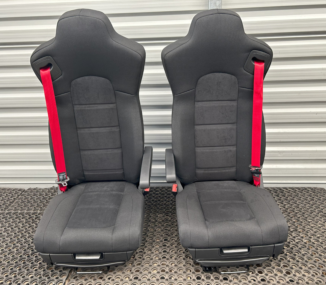 IVECO NEW SET OF SEATS IVECO S-WAY - Säte: bild 2 IVECO NEW SET OF SEATS IVECO S-WAY - Säte: bild 2