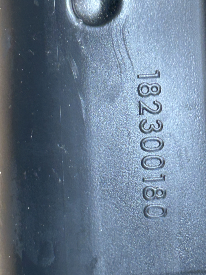 IVECO STRALIS , S-WAY - Hydraulcylinder: bild 4 IVECO STRALIS , S-WAY - Hydraulcylinder: bild 4