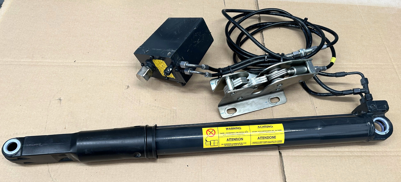 IVECO STRALIS , S-WAY - Hydraulcylinder: bild 1 IVECO STRALIS , S-WAY - Hydraulcylinder: bild 1