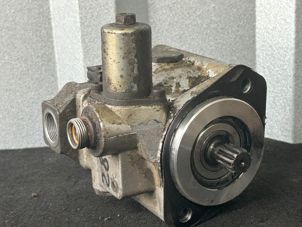 MERCEDES-BENZ ACTROS MP4 POWER STEERING PUMP - Styrpump för Lastbil: bild 1 MERCEDES-BENZ ACTROS MP4 POWER STEERING PUMP - Styrpump för Lastbil: bild 1