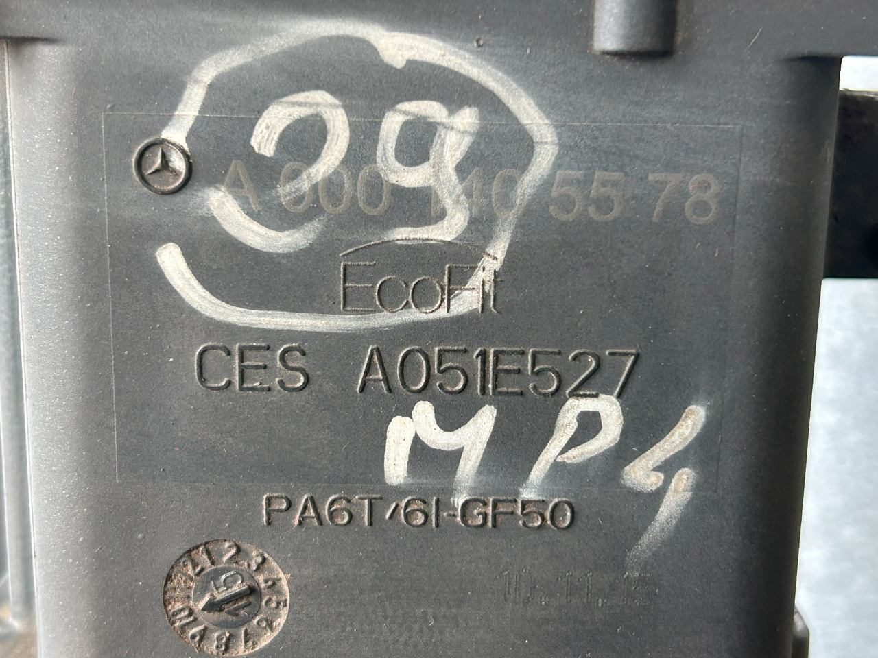 MERCEDES-BENZ AROCS MP4 ADBLUE PUMP - Avgassystem för Lastbil: bild 2 MERCEDES-BENZ AROCS MP4 ADBLUE PUMP - Avgassystem för Lastbil: bild 2